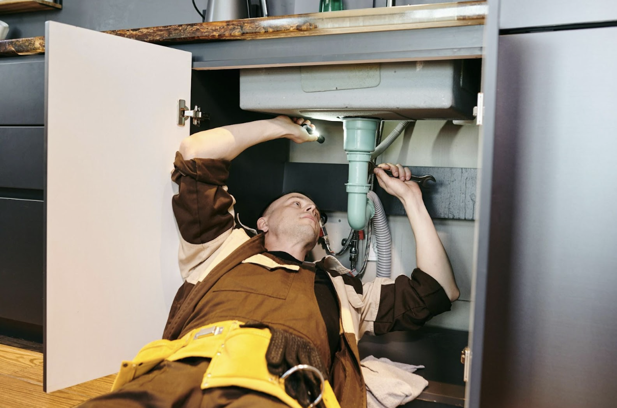 Dealing with Frozen Pipes in Las Vegas Condos